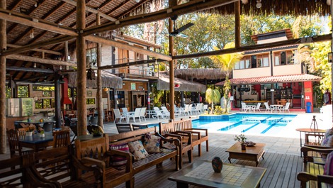 CASA COM 2 SUÍTES - para até 6 pessoas