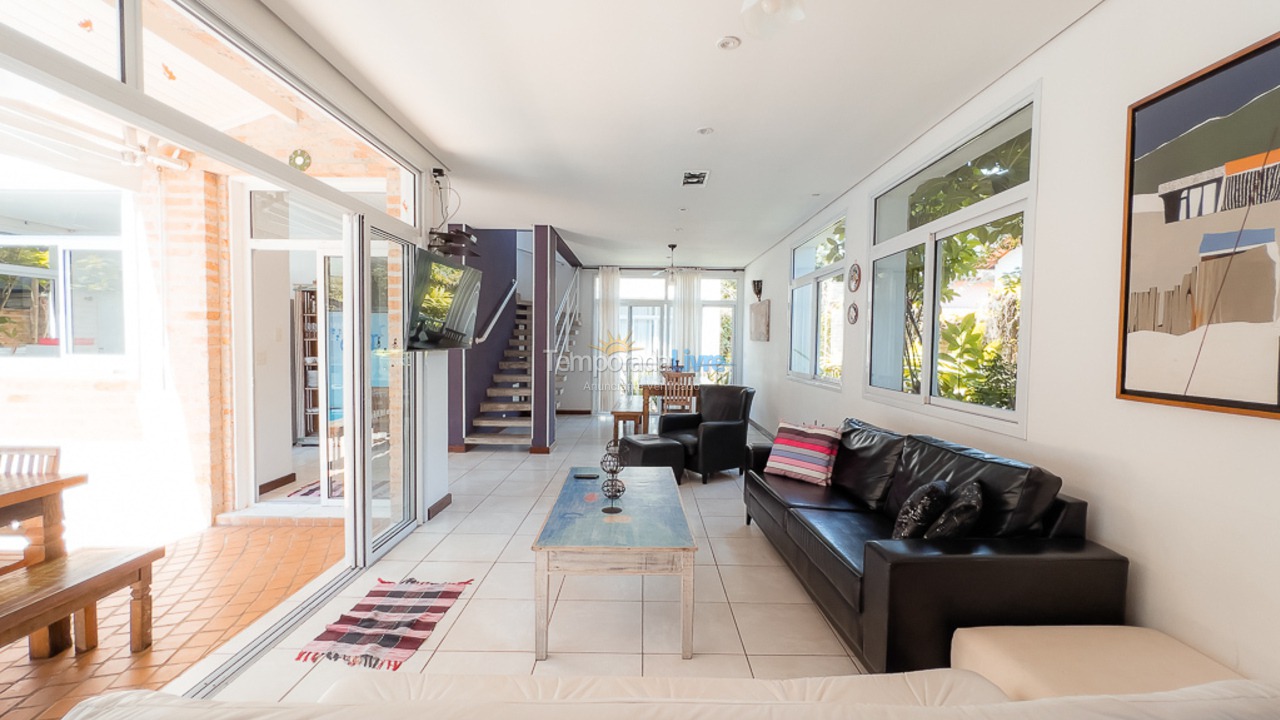 Casa para aluguel de temporada em São Sebastião (Juquehy)