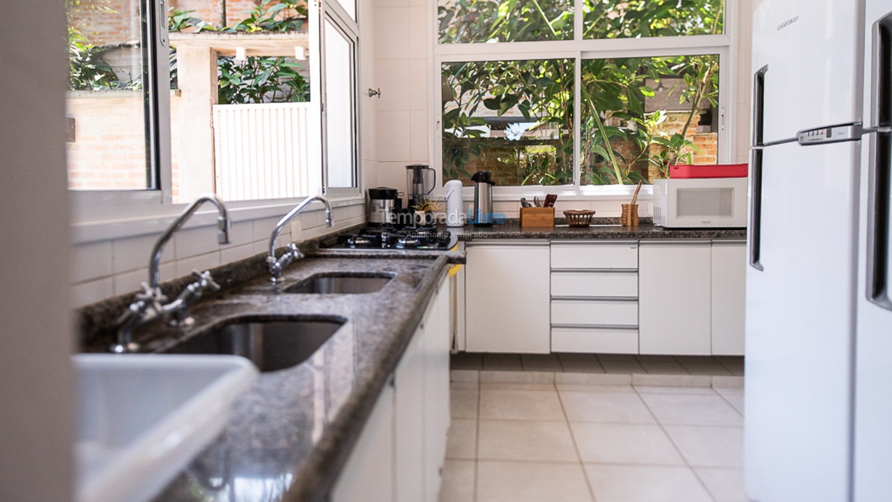 Casa para aluguel de temporada em São Sebastião (Juquehy)