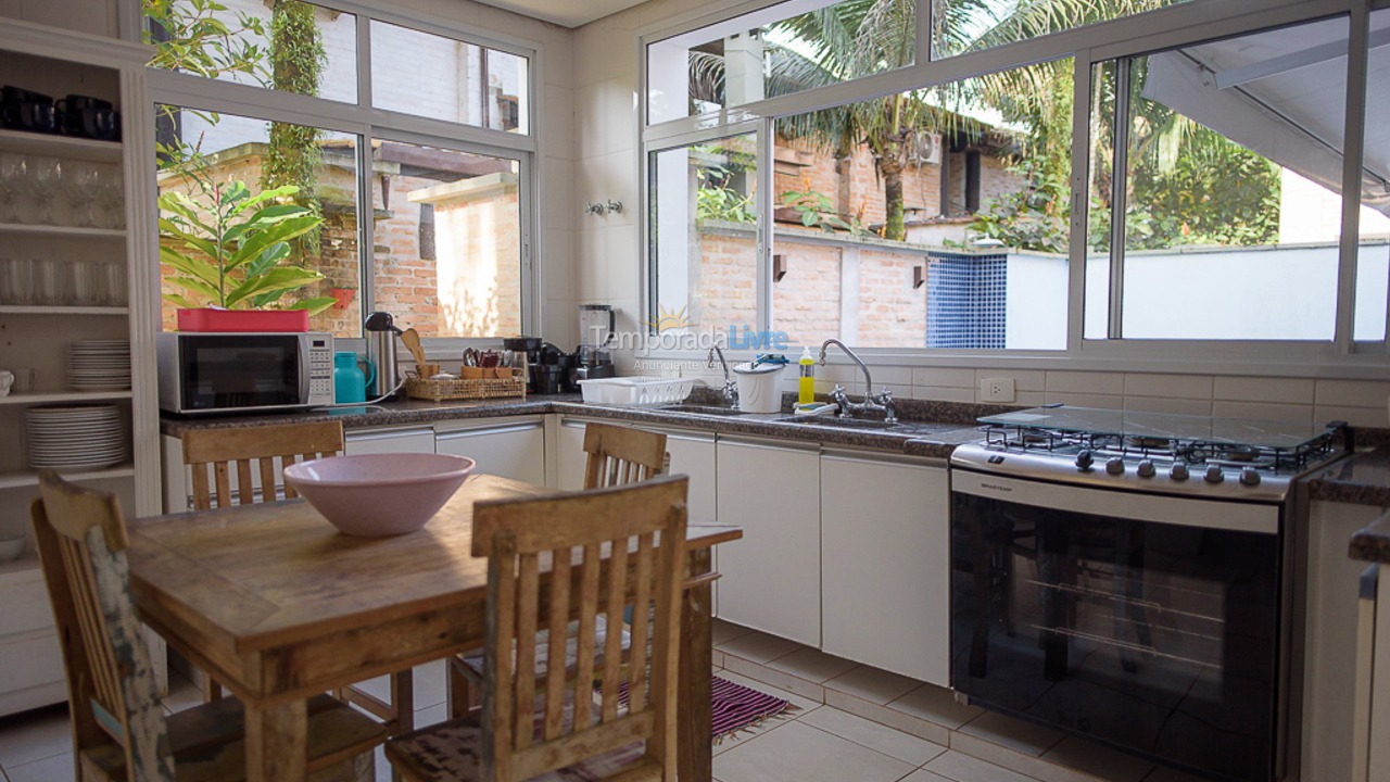 Casa para aluguel de temporada em São Sebastião (Juquehy)