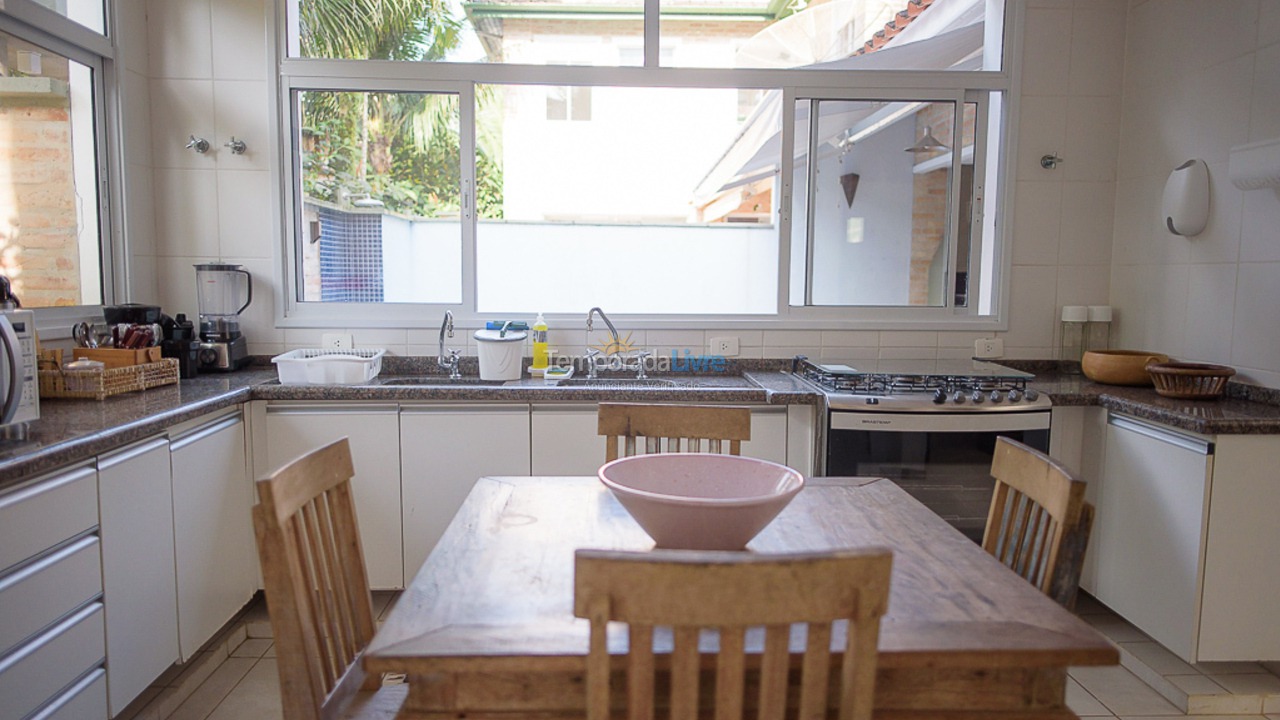 Casa para aluguel de temporada em São Sebastião (Juquehy)