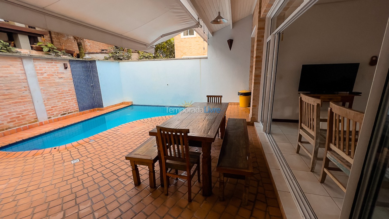 Casa para aluguel de temporada em São Sebastião (Juquehy)