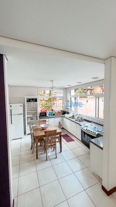 Casa para aluguel de temporada em São Sebastião (Juquehy)