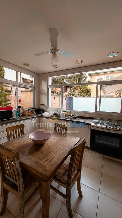 Casa para aluguel de temporada em São Sebastião (Juquehy)