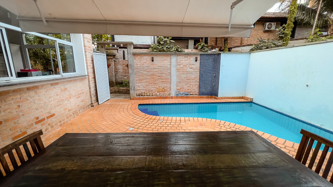 Casa para aluguel de temporada em São Sebastião (Juquehy)