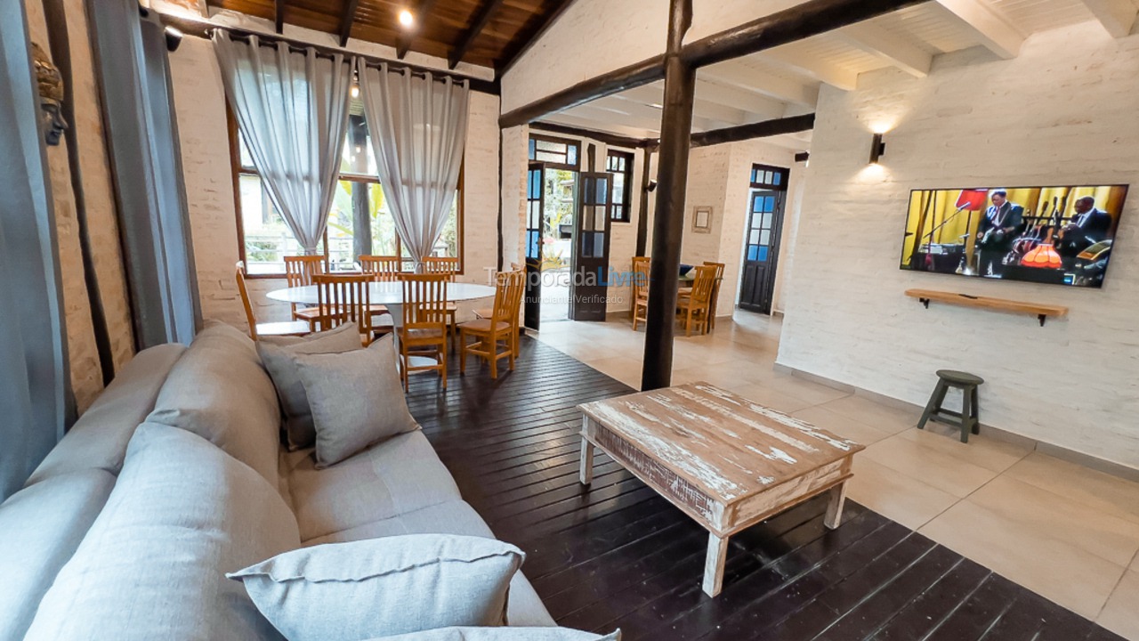 Casa para aluguel de temporada em São Sebastião (Juquehy)