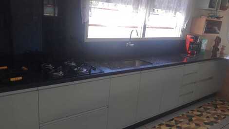 Cozinha - pia extensa 