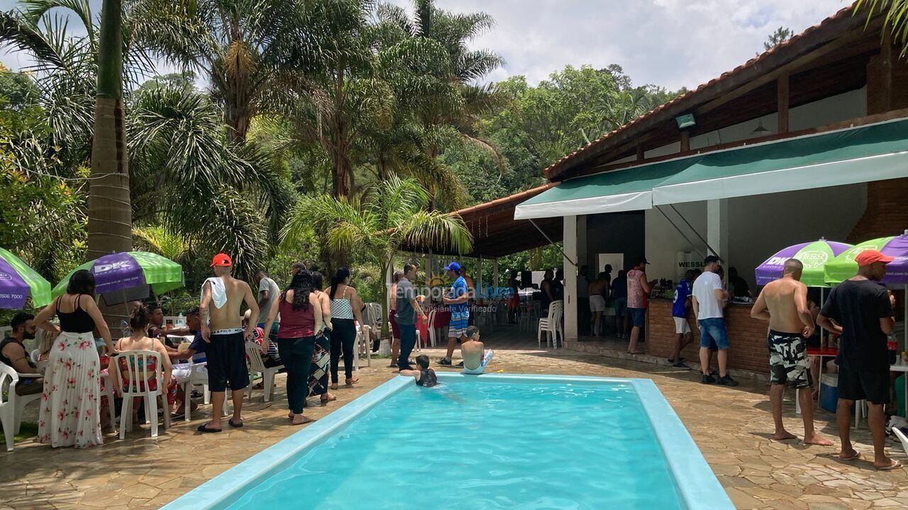 Ranch for vacation rental in Arujá (São Domingos)