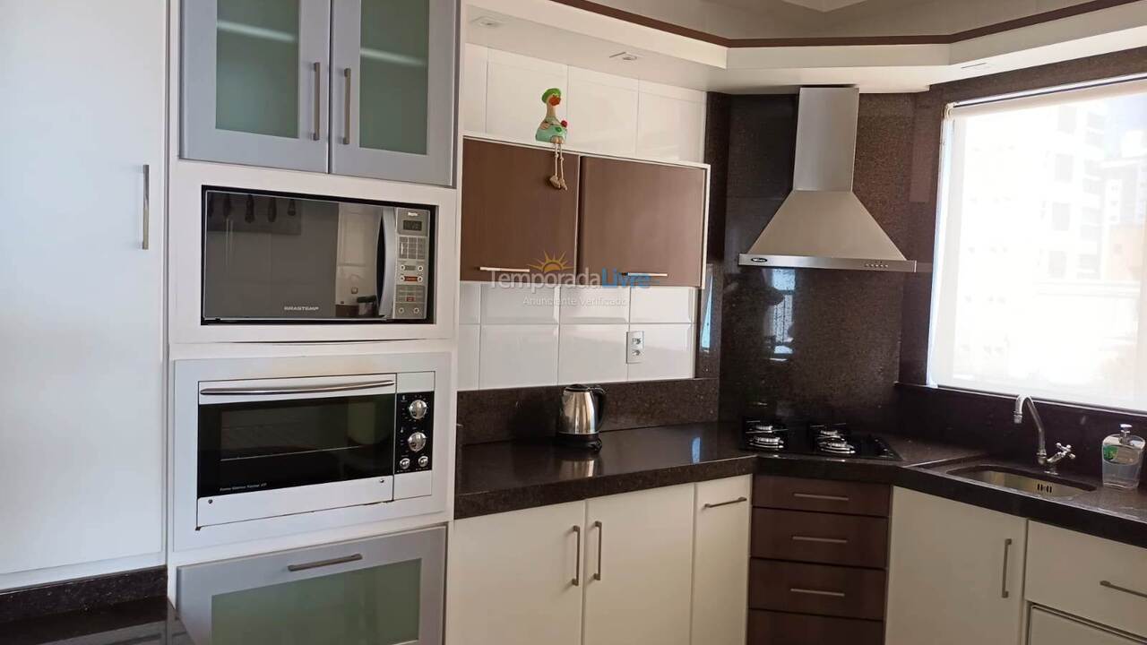 Apartamento para alquiler de vacaciones em Itapema (Meia Praia)