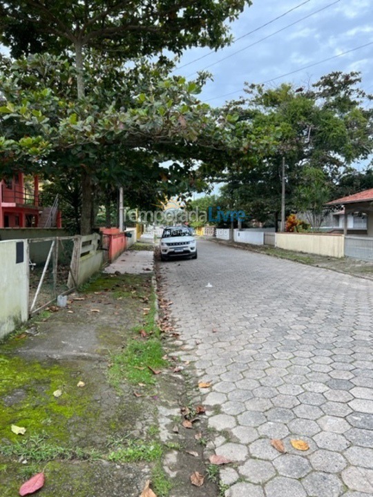 Casa para alquiler de vacaciones em São Francisco do Sul (Enseada)