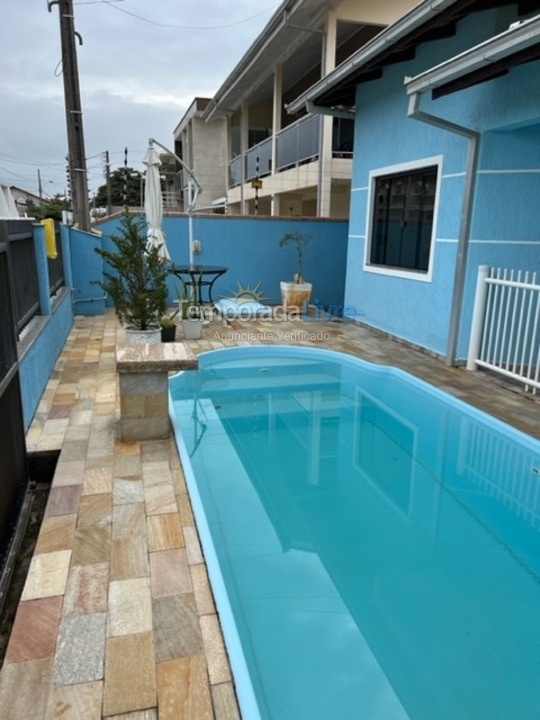 Casa para alquiler de vacaciones em São Francisco do Sul (Enseada)