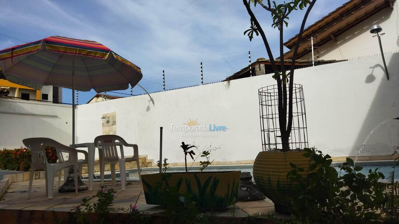 Casa para alquiler de vacaciones em Lauro de Freitas (Praia de Ipitanga)