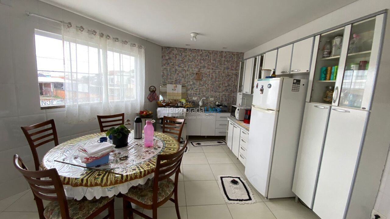 House for vacation rental in Guaratuba (Centro)