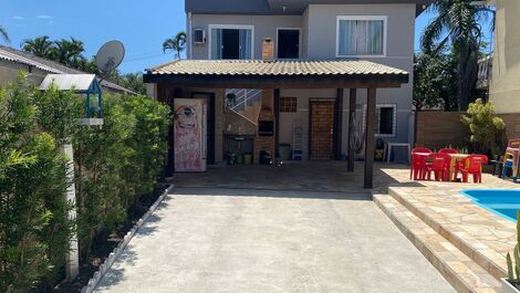 Rent a house with a pool in Guaratuba for the season