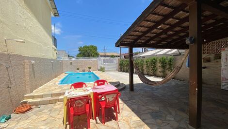 Rent a house with a pool in Guaratuba for the season