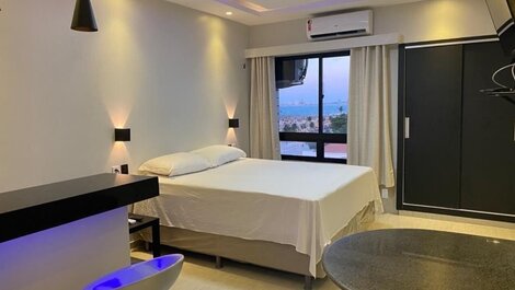 Hermoso Departamento Amueblado con vista lateral al mar en Praia de Iracema