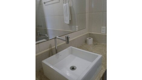 Hermoso Departamento Amueblado con vista lateral al mar en Praia de Iracema