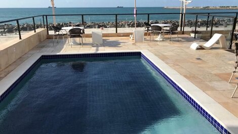 Hermoso Departamento Amueblado con vista lateral al mar en Praia de Iracema