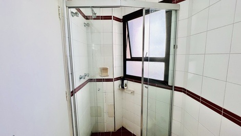 Apartamento en el Paseo Marítimo de Praia das Pitangueiras - 20 Metros de la Playa