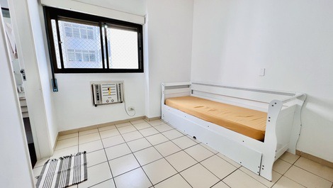 Apartamento en el Paseo Marítimo de Praia das Pitangueiras - 20 Metros de la Playa