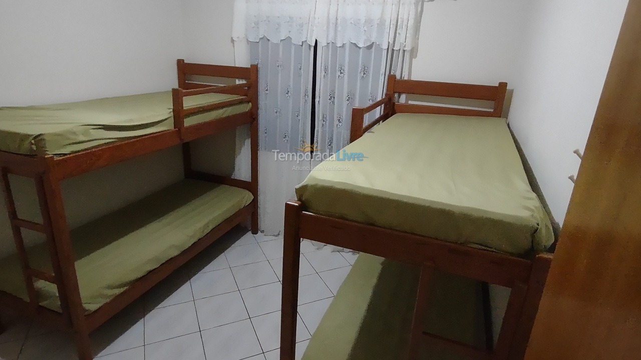 Casa para aluguel de temporada em Guaratuba (Brejatuba)