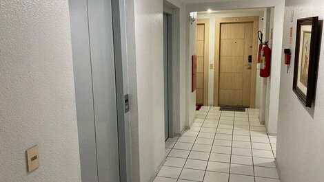 202 Beautiful furnished apartment in Meireles