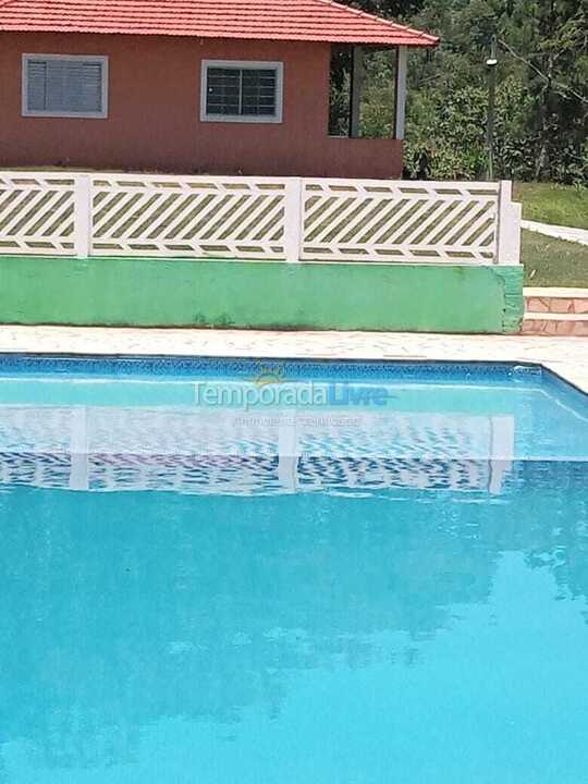 Casa para aluguel de temporada em Nazaré Paulista (Sertãozinho)