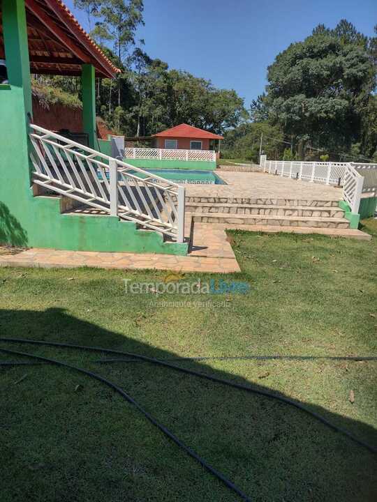 Casa para aluguel de temporada em Nazaré Paulista (Sertãozinho)