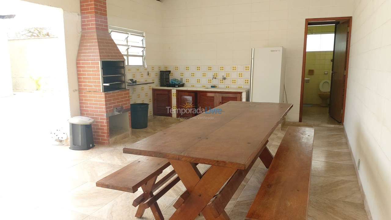 Casa para aluguel de temporada em Ubatuba (Maranduba)