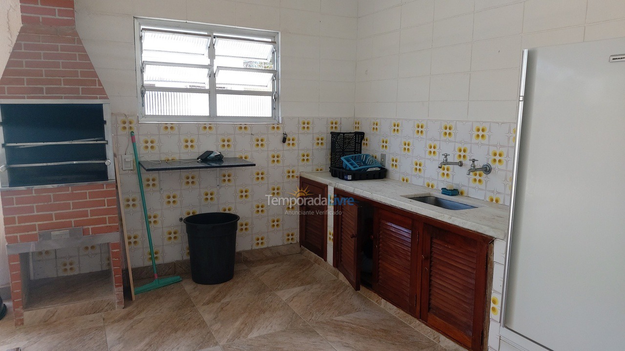 Casa para aluguel de temporada em Ubatuba (Maranduba)