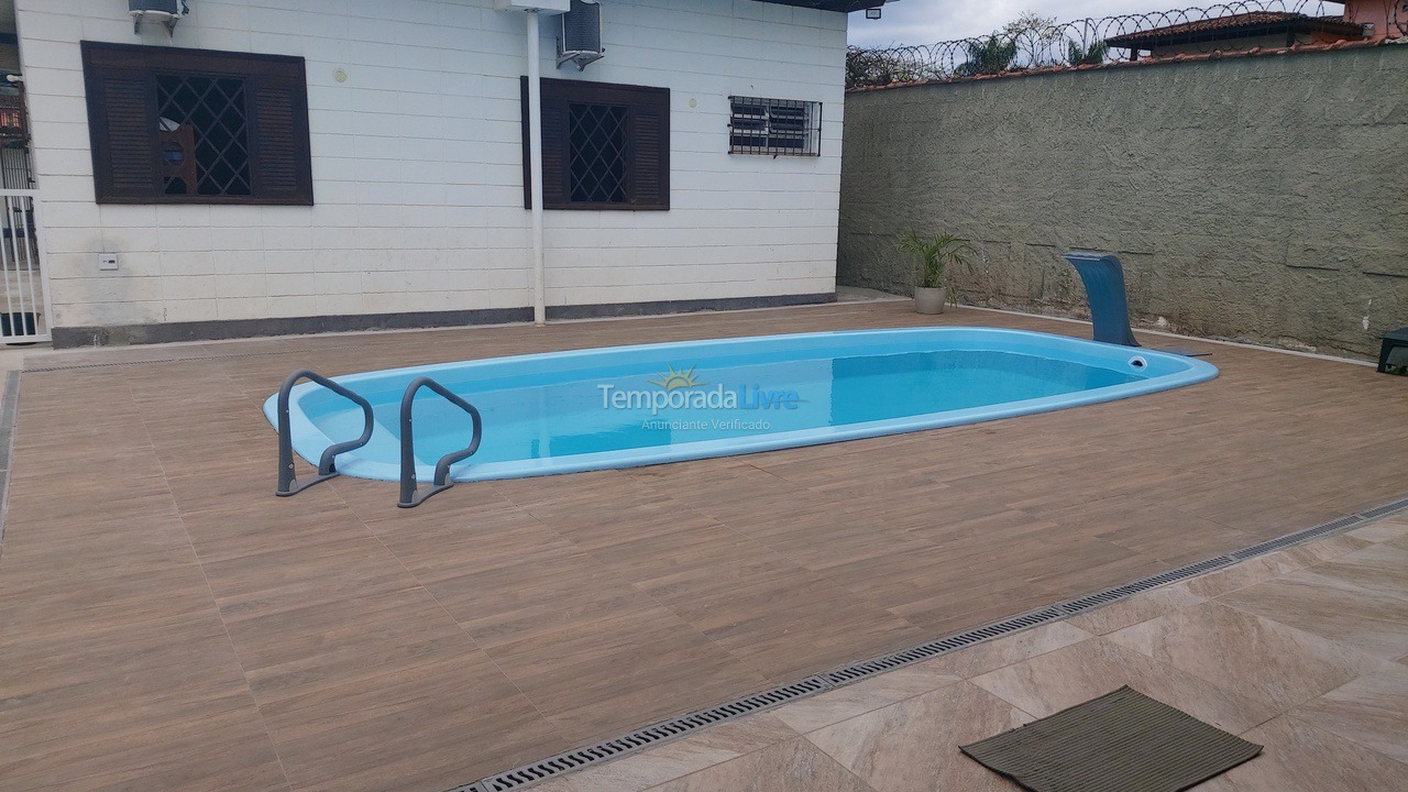 Casa para aluguel de temporada em Ubatuba (Maranduba)