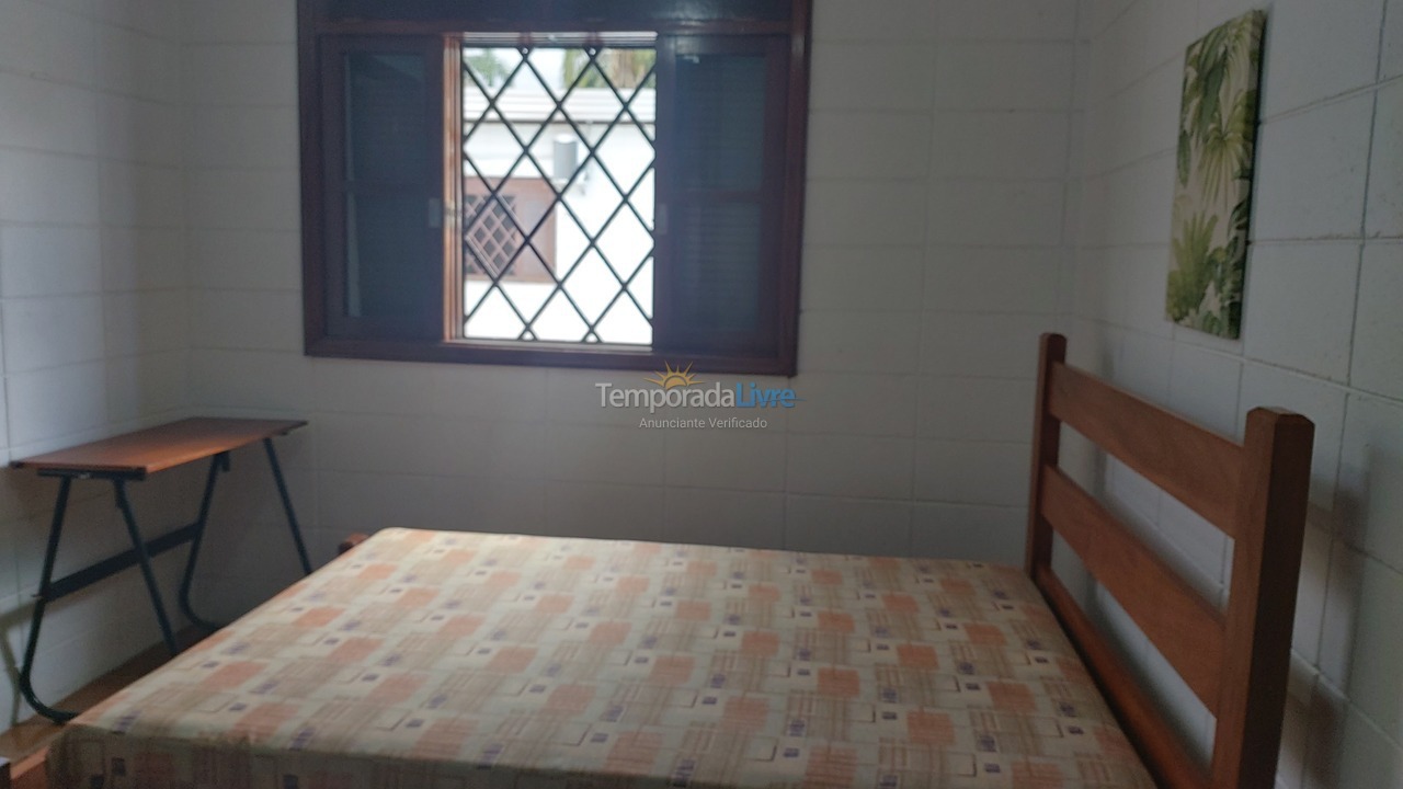Casa para aluguel de temporada em Ubatuba (Maranduba)