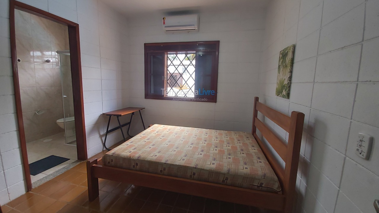 Casa para aluguel de temporada em Ubatuba (Maranduba)