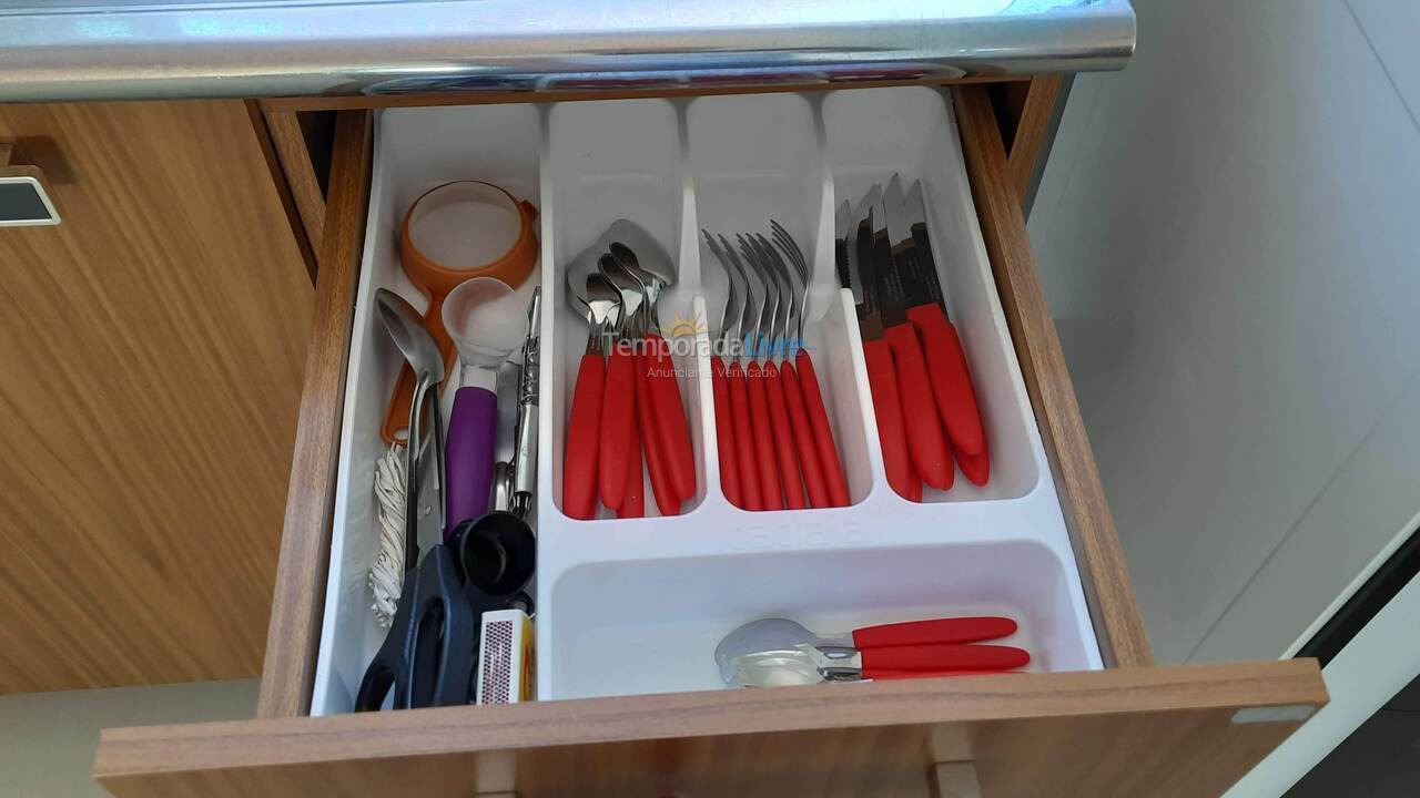 Apartamento para aluguel de temporada em Bombinhas (Praia de Bombinhas)