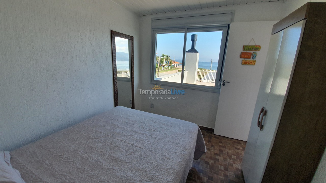 Casa para aluguel de temporada em Palhoça (Praia do Sonho)