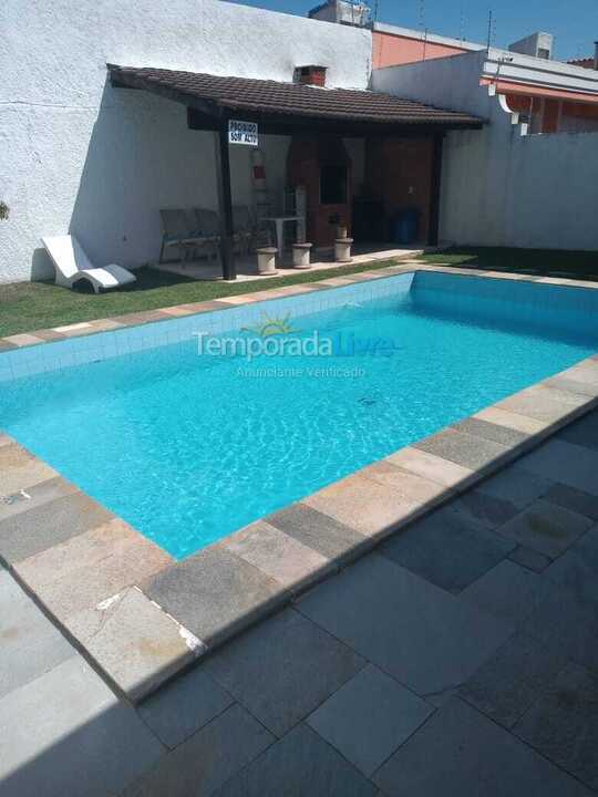Casa para alquiler de vacaciones em Guarujá (Praia do Pernambuco)