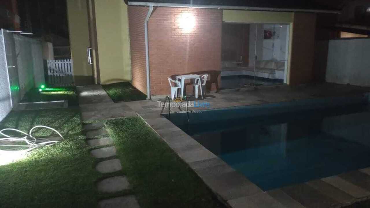 Casa para alquiler de vacaciones em Guarujá (Praia do Pernambuco)