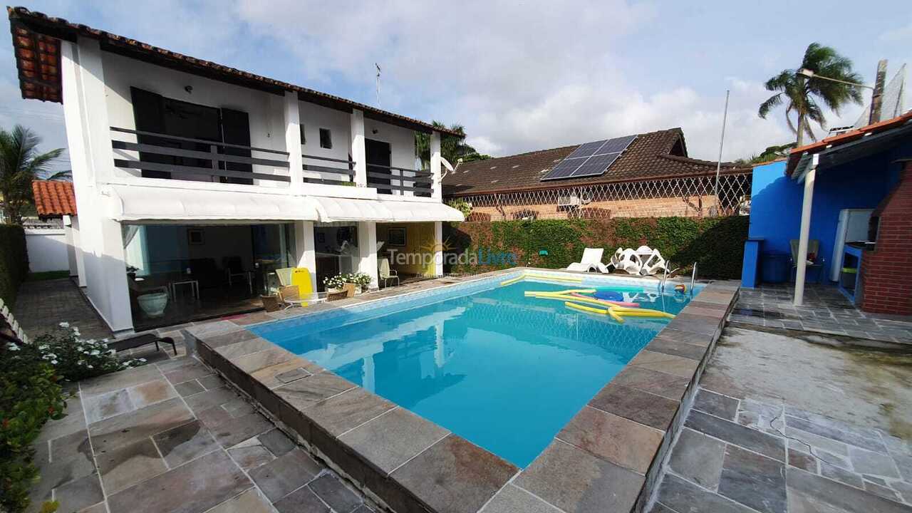 Casa para aluguel de temporada em Guarujá (Praia do Pernambuco)