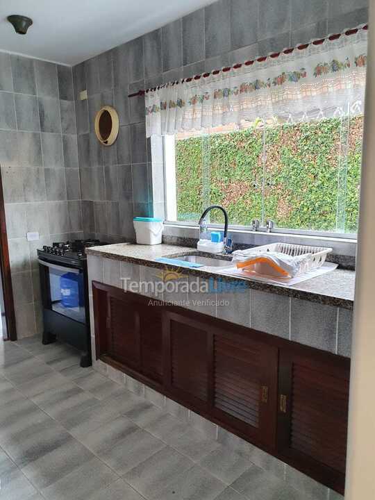 Casa para aluguel de temporada em Guarujá (Praia do Pernambuco)