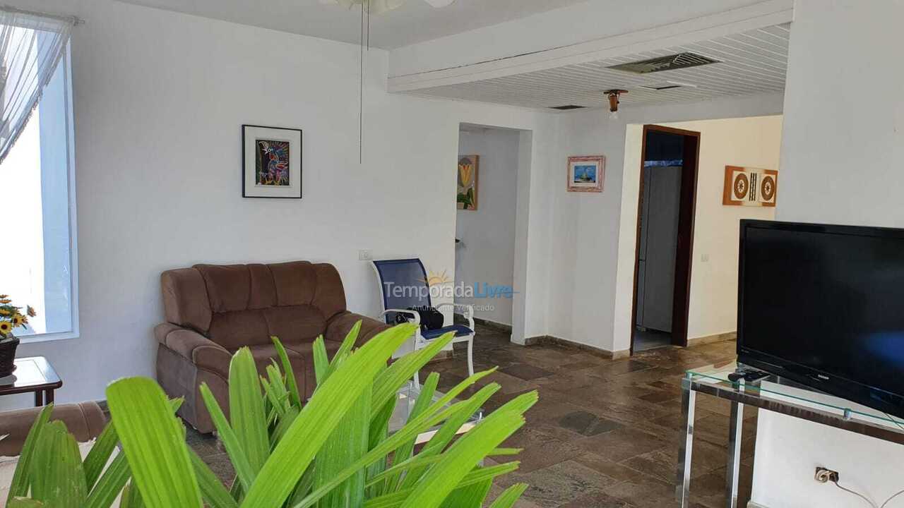 Casa para aluguel de temporada em Guarujá (Praia do Pernambuco)