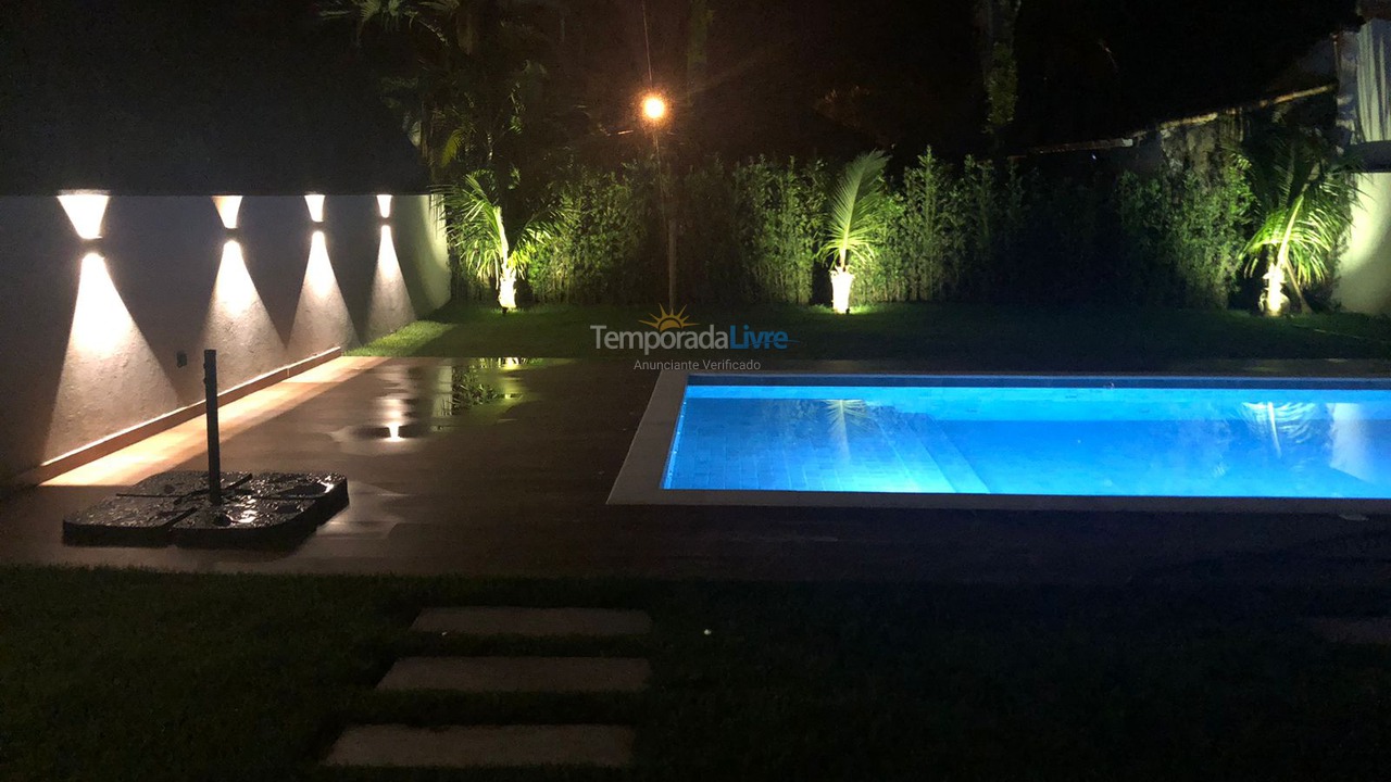 Casa para alquiler de vacaciones em Bertioga (Condominio Morada da Praia)