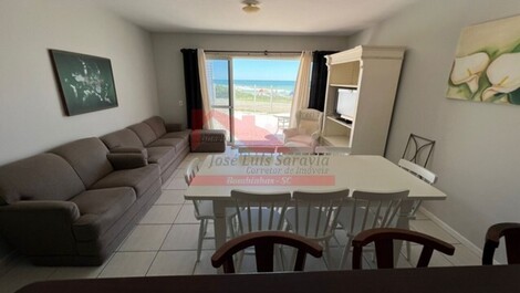 Frente ao mar, amplo duplex com uma vista espetacular da praia!