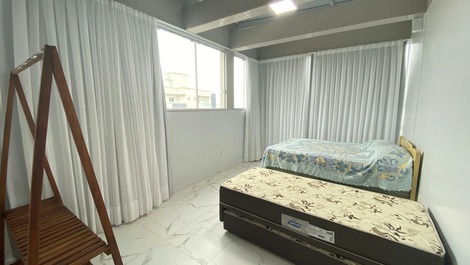 Excelente ático en Mariscal con vistas al mar