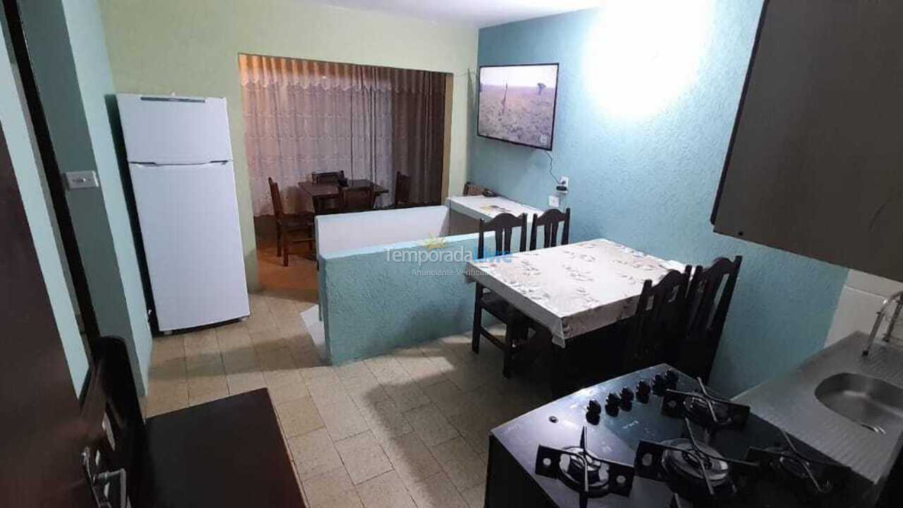 Casa para alquiler de vacaciones em Matinhos (Caiobá)