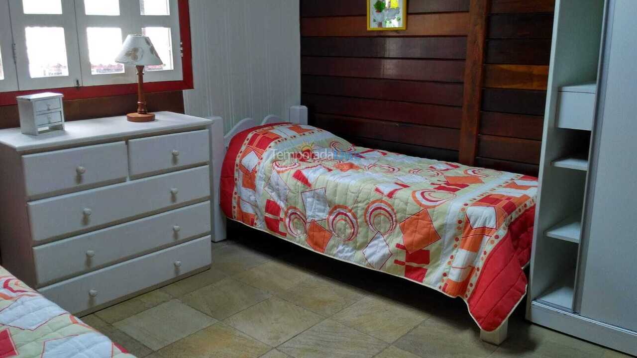 House for vacation rental in Camaçari (Interlagos)