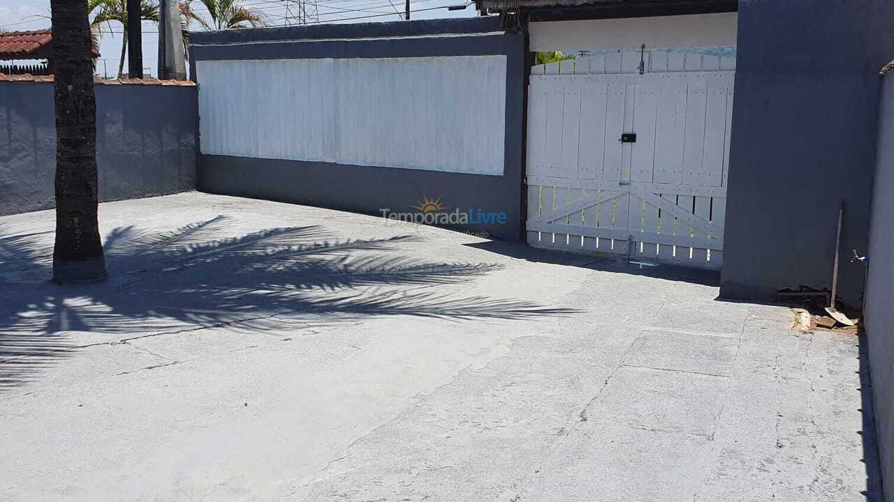 Casa para alquiler de vacaciones em Itanhaém (Campos Eliseos)