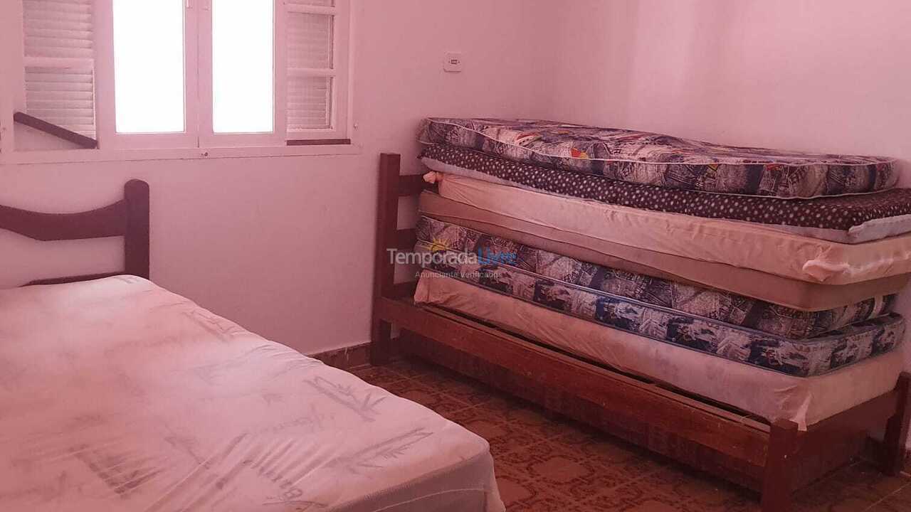 Casa para alquiler de vacaciones em Itanhaém (Campos Eliseos)