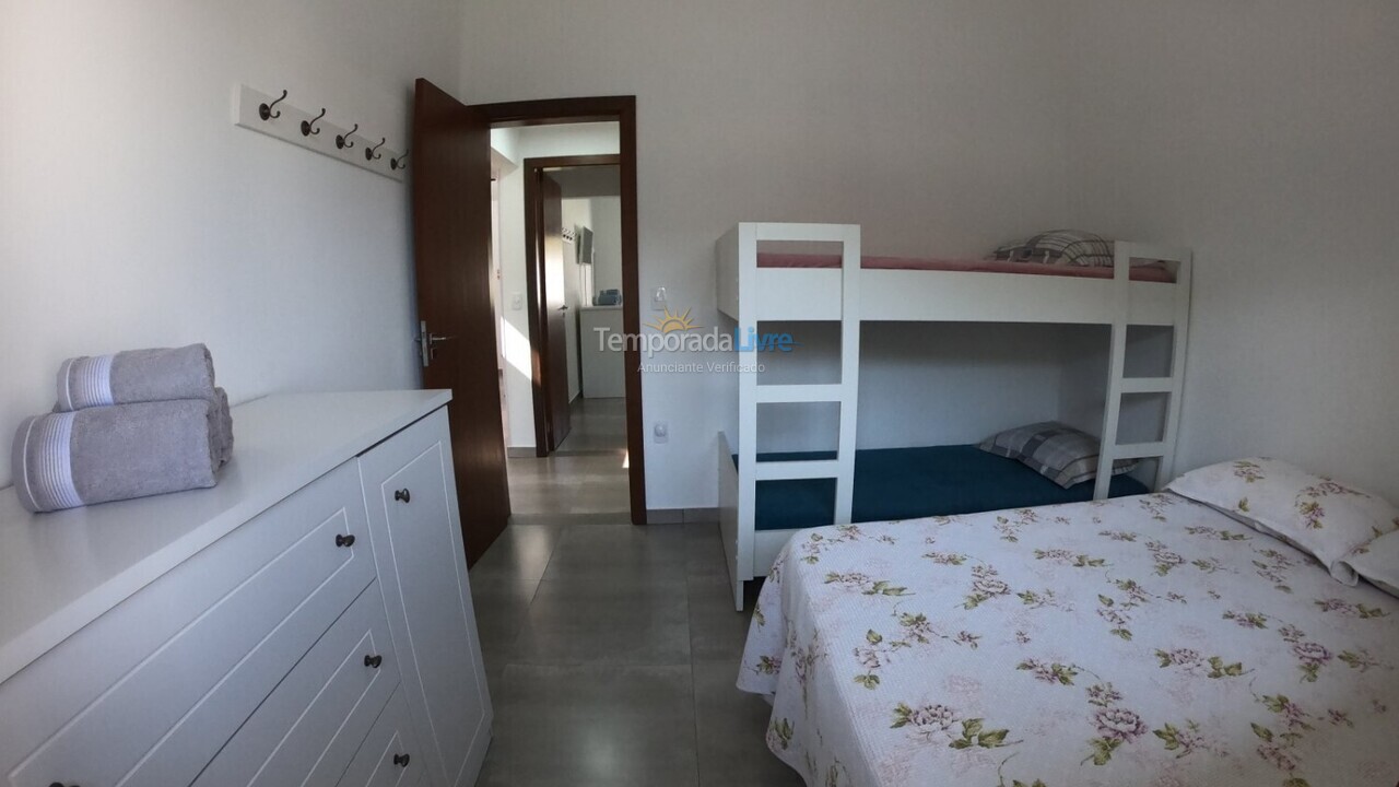 Casa para alquiler de vacaciones em Governador Celso Ramos (Praia de Palmas)