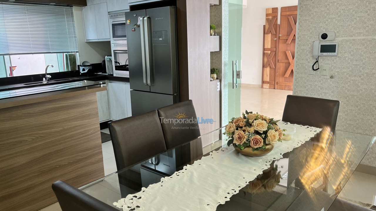 House for vacation rental in Bombinhas (Praia de Zimbros)