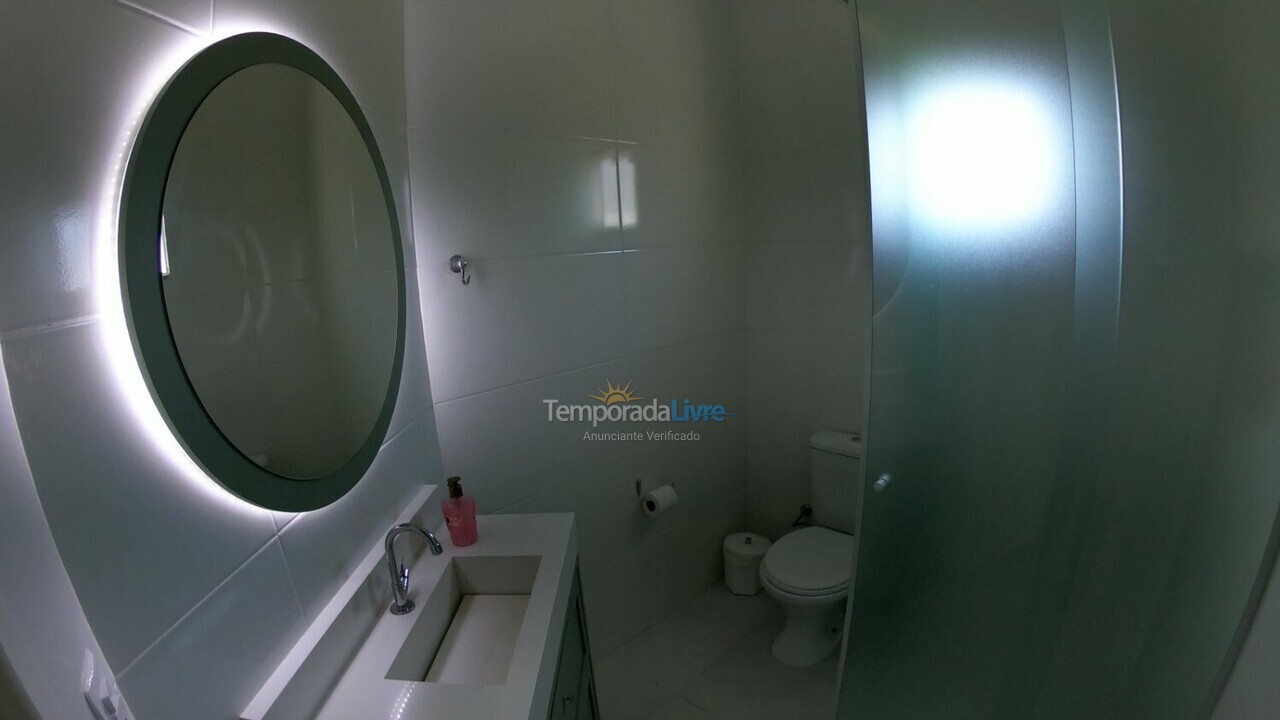 Casa para alquiler de vacaciones em Governador Celso Ramos (Praia de Palmas)